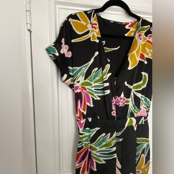 Zara Satin Black Floral Pink Colorful Formal Short Sleeve Zipup Jumpsuit Office - Picture 8 of 16